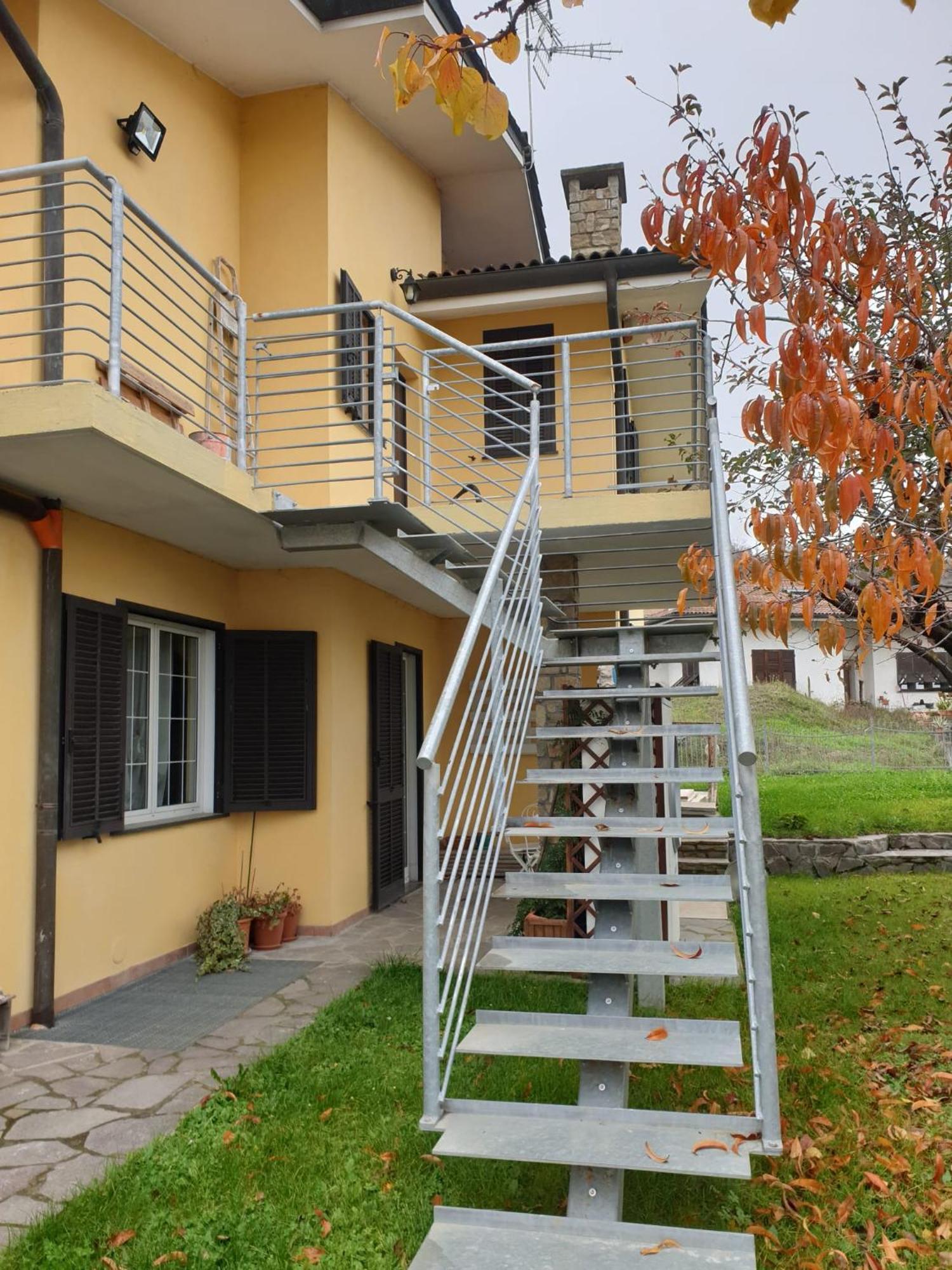 Casa Vacanze Alice E Arianna Cairo Montenotte Exterior foto